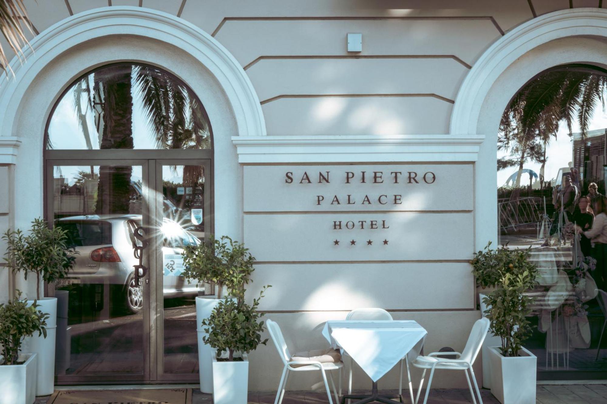 פינאלה ליגורה Hotel San Pietro Palace מראה חיצוני תמונה
