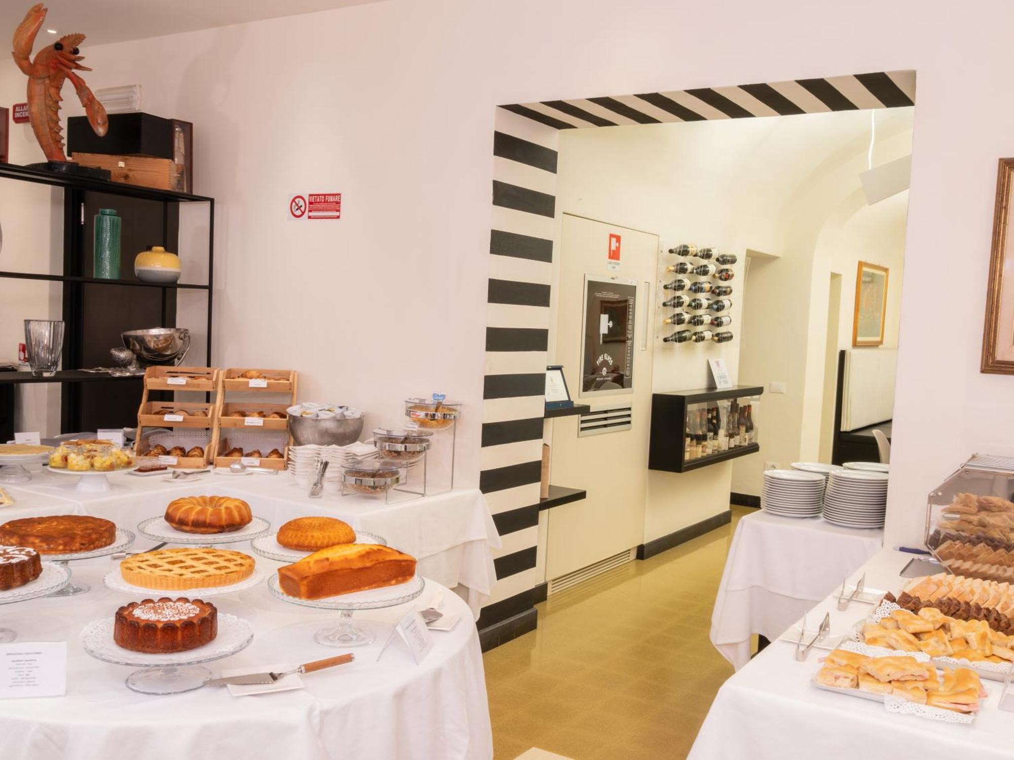 פינאלה ליגורה Hotel San Pietro Palace מראה חיצוני תמונה