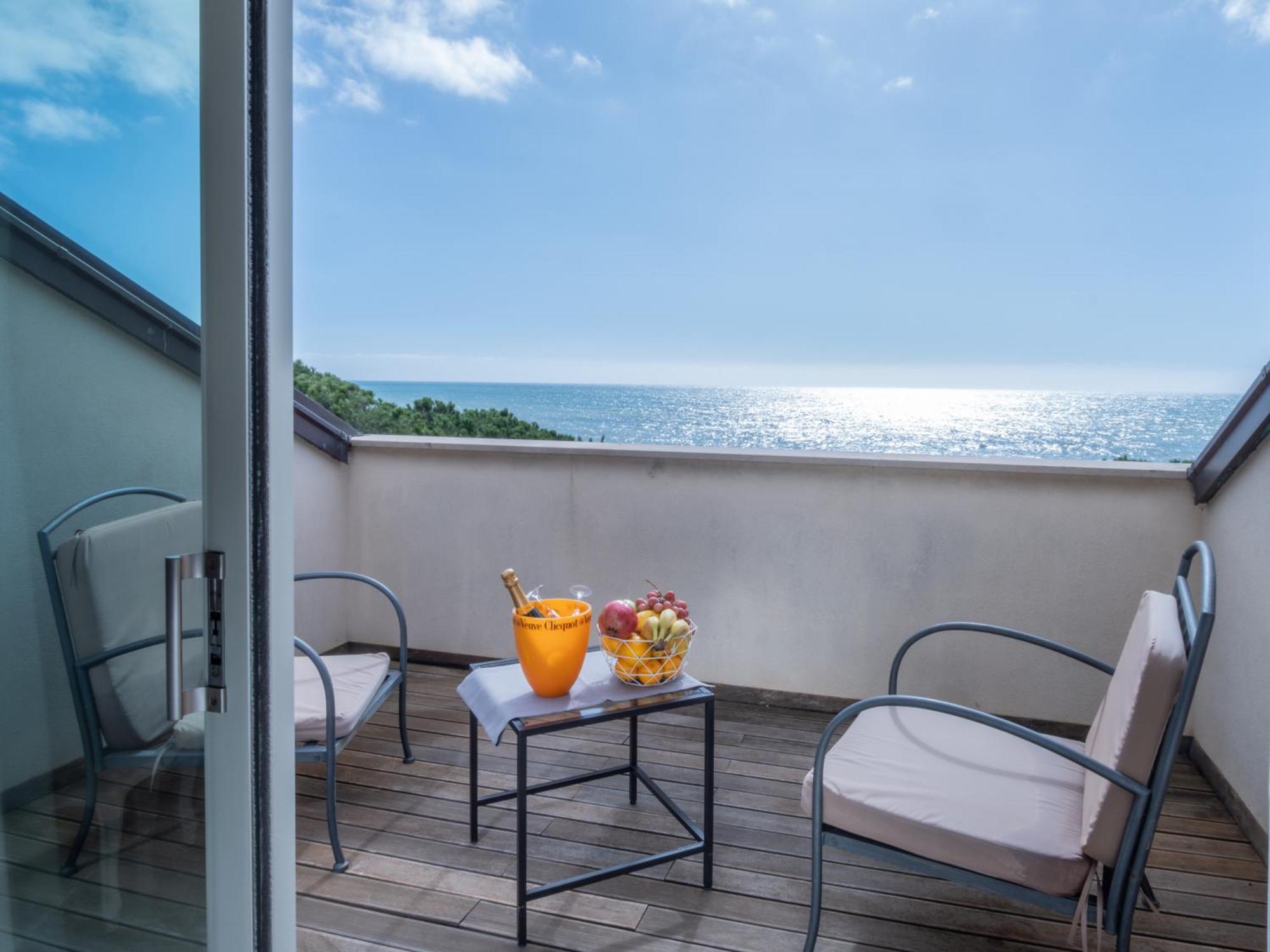 פינאלה ליגורה Hotel San Pietro Palace מראה חיצוני תמונה