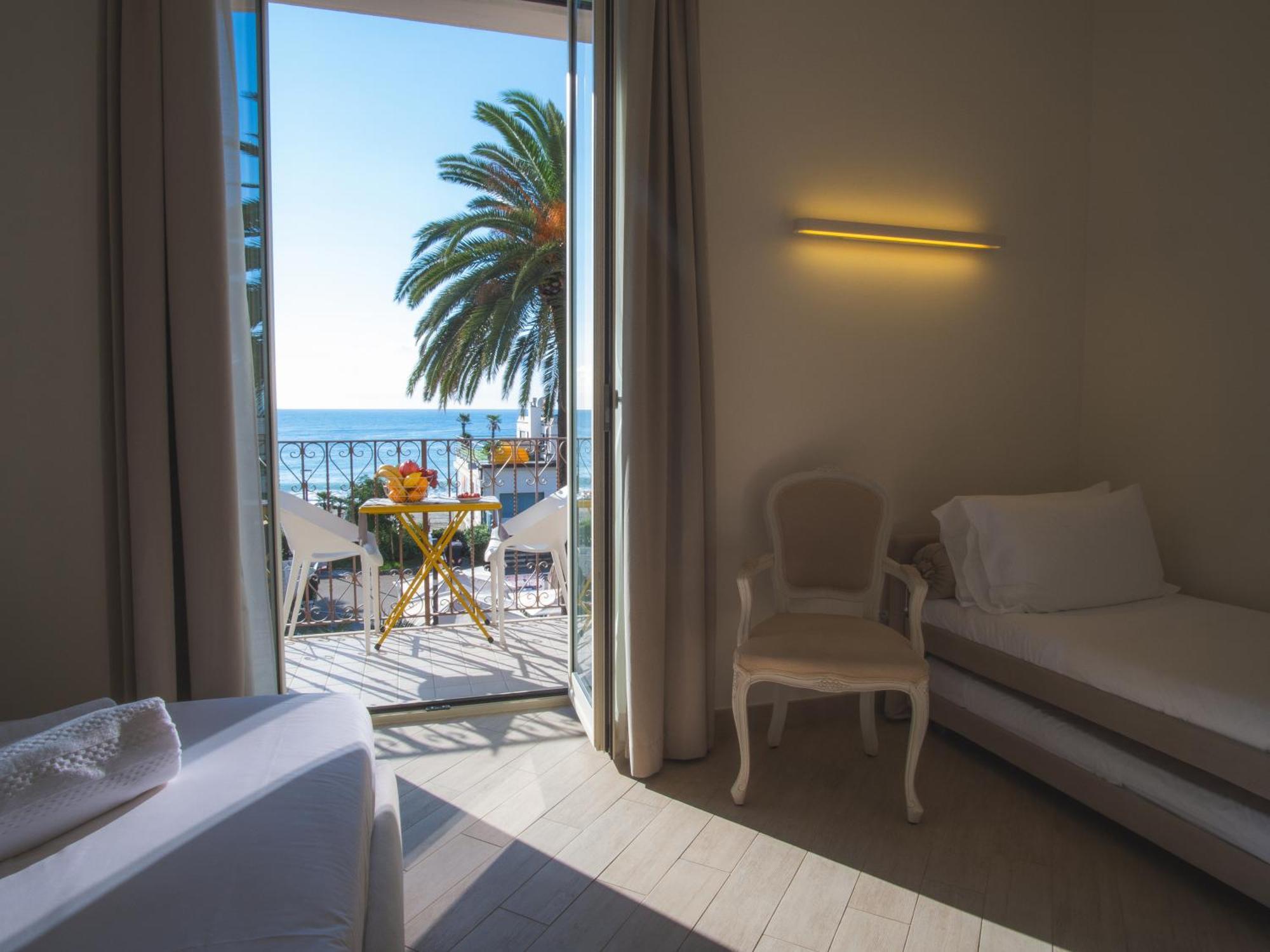 פינאלה ליגורה Hotel San Pietro Palace מראה חיצוני תמונה