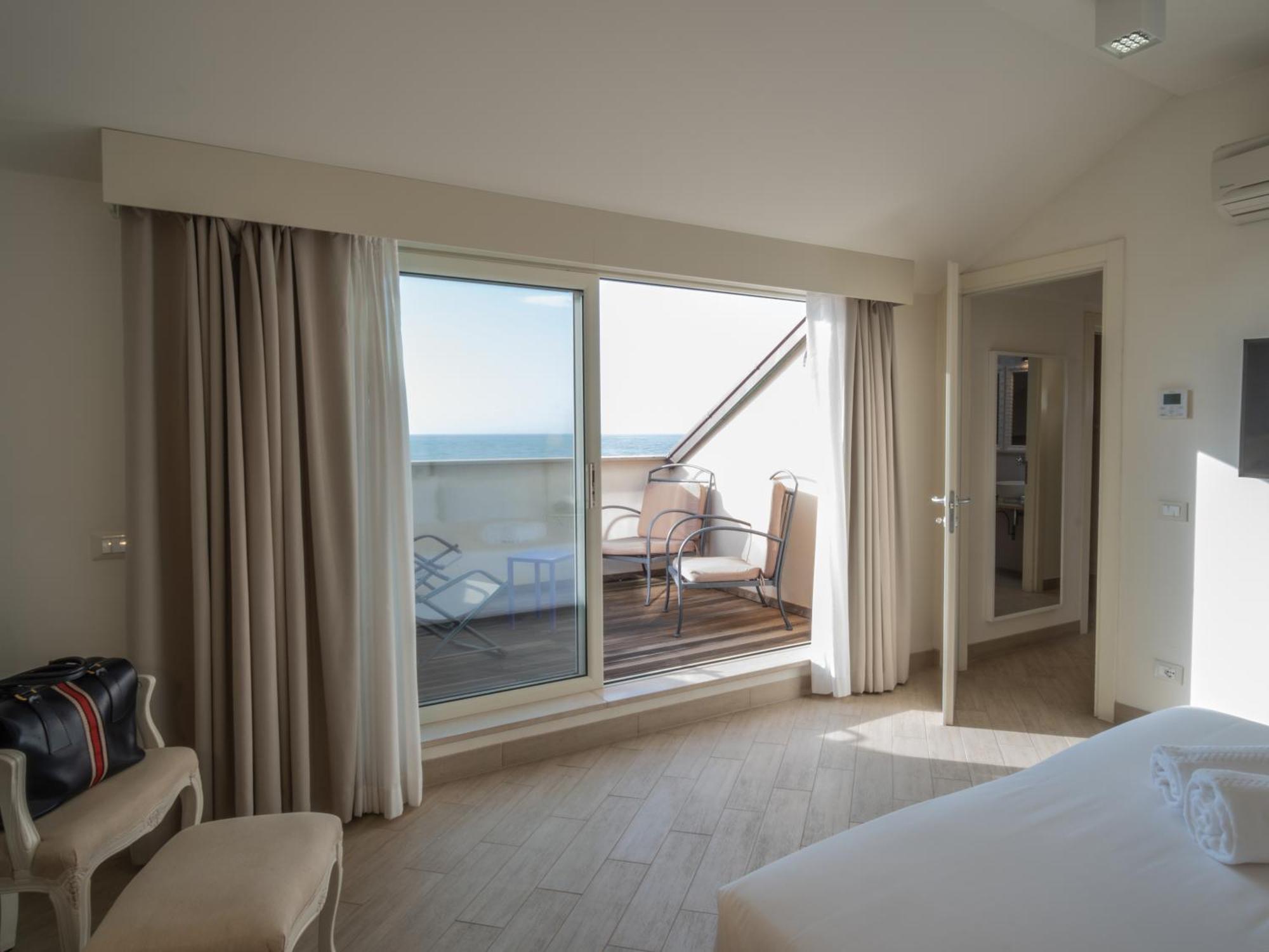 פינאלה ליגורה Hotel San Pietro Palace מראה חיצוני תמונה